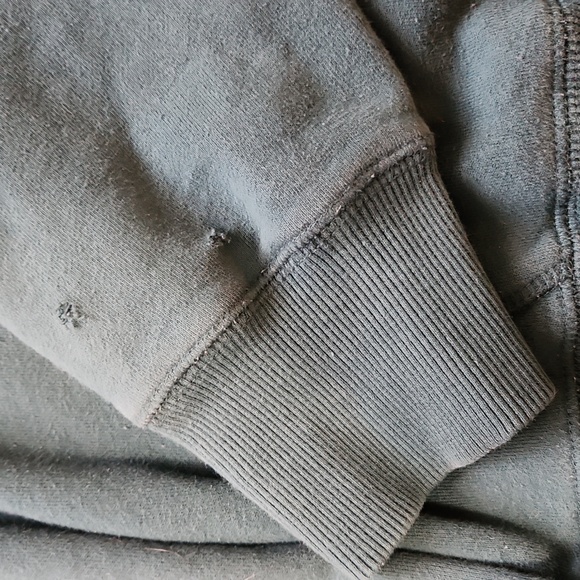 Roots Canada Pull Over Sweater - Picture 4 of 5